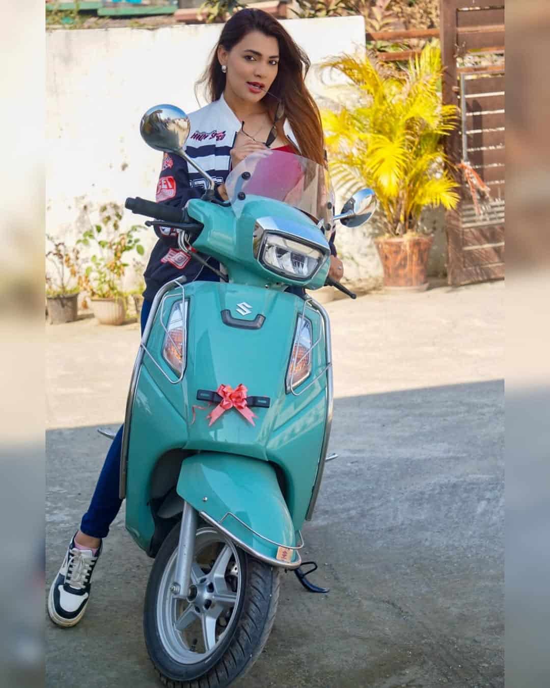 escorts in lahore – charming escort for relaxing and stress-free night – photo 14 (image 29)